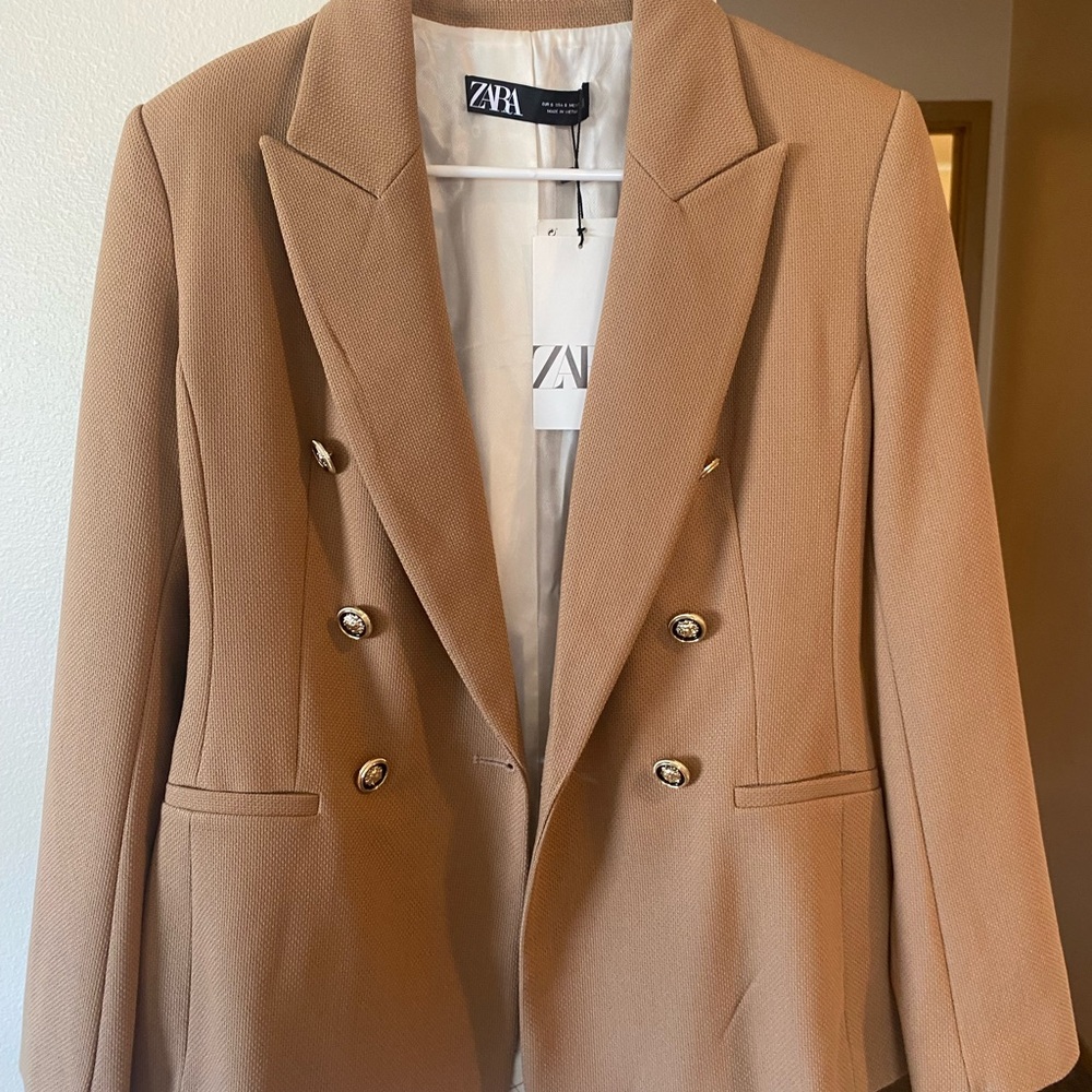 Zara Women's Tan Blazer